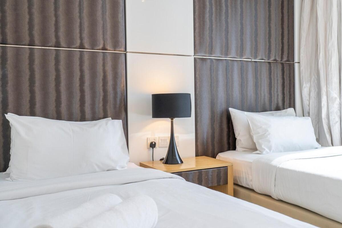 Premium 3br With Canal View Comfort Apartment *