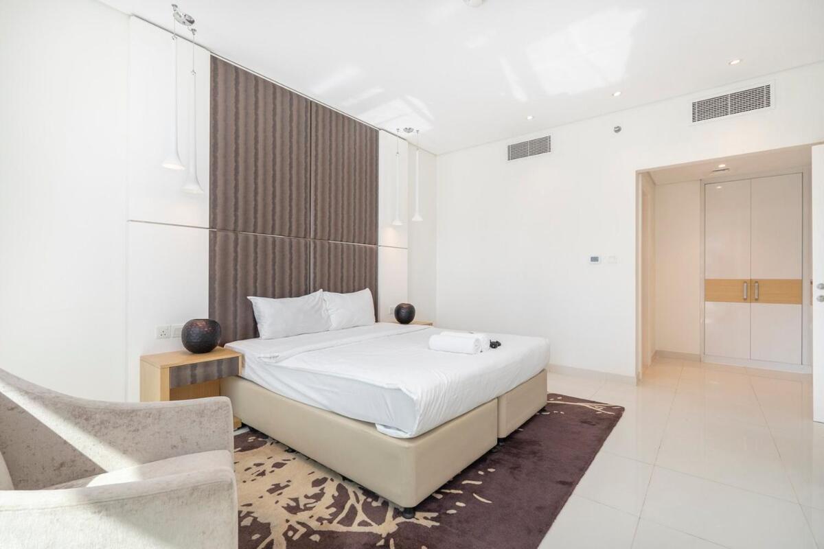 Premium 3br With Canal View Comfort Apartment