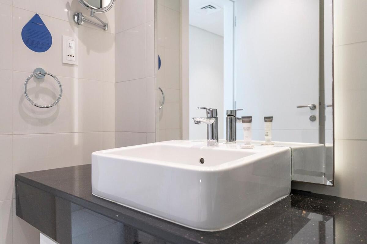 Apartment Premium 3br With Canal View Comfort Dubai