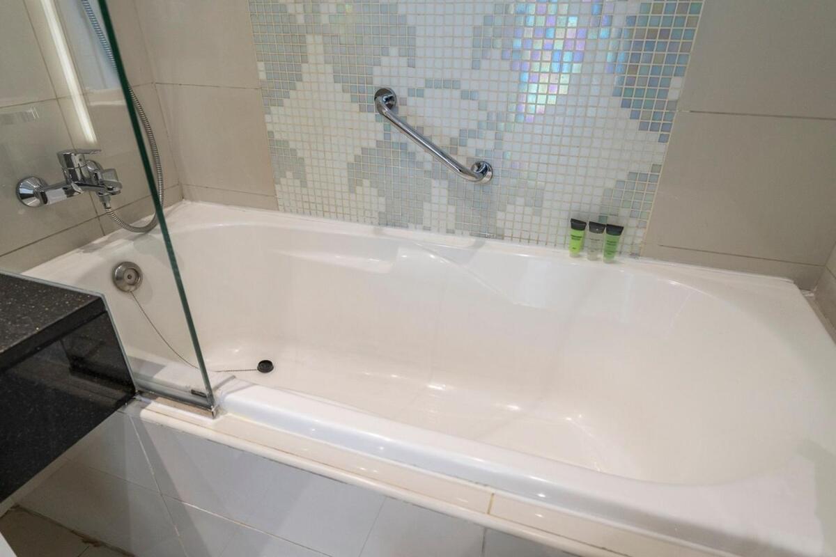 Premium 3br With Canal View Comfort *